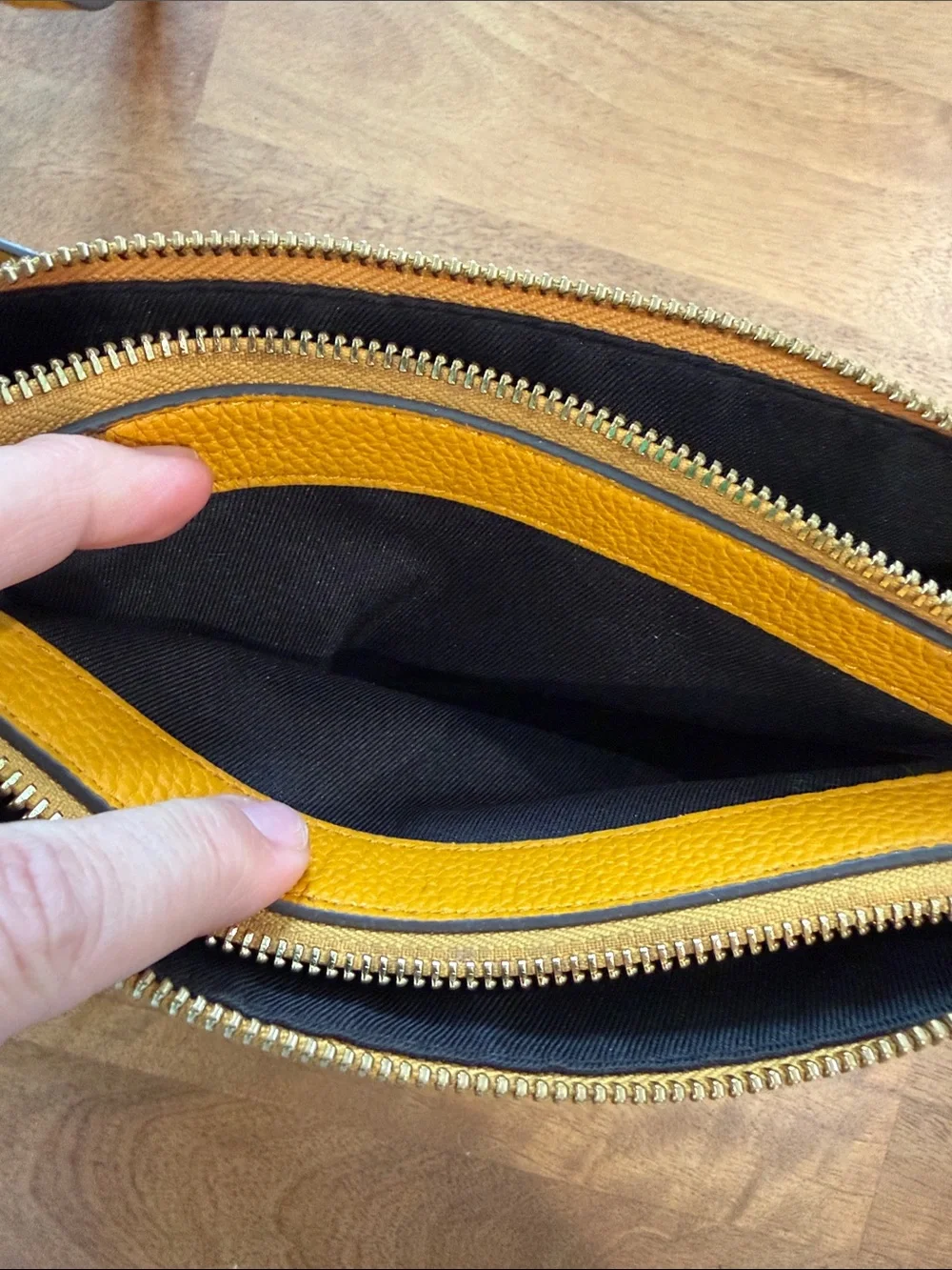 Vince Camuto Bright Mustard Yellow Leather Crossbody with Tassel *EUC*